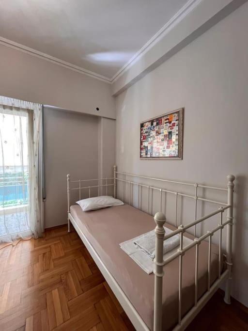 Carlito"S Apartment 1 Next To Metro Station Athén Kültér fotó