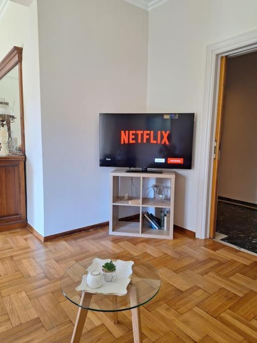 Carlito"S Apartment 1 Next To Metro Station Athén Kültér fotó