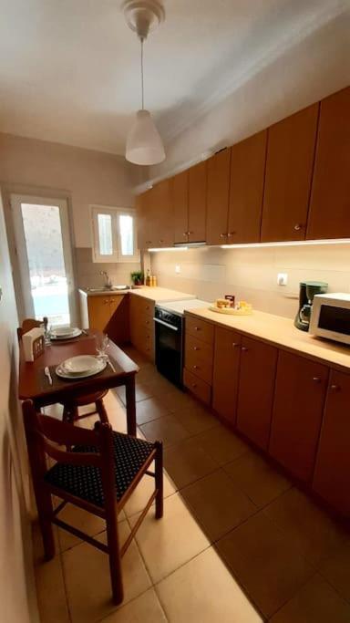 Carlito"S Apartment 1 Next To Metro Station Athén Kültér fotó