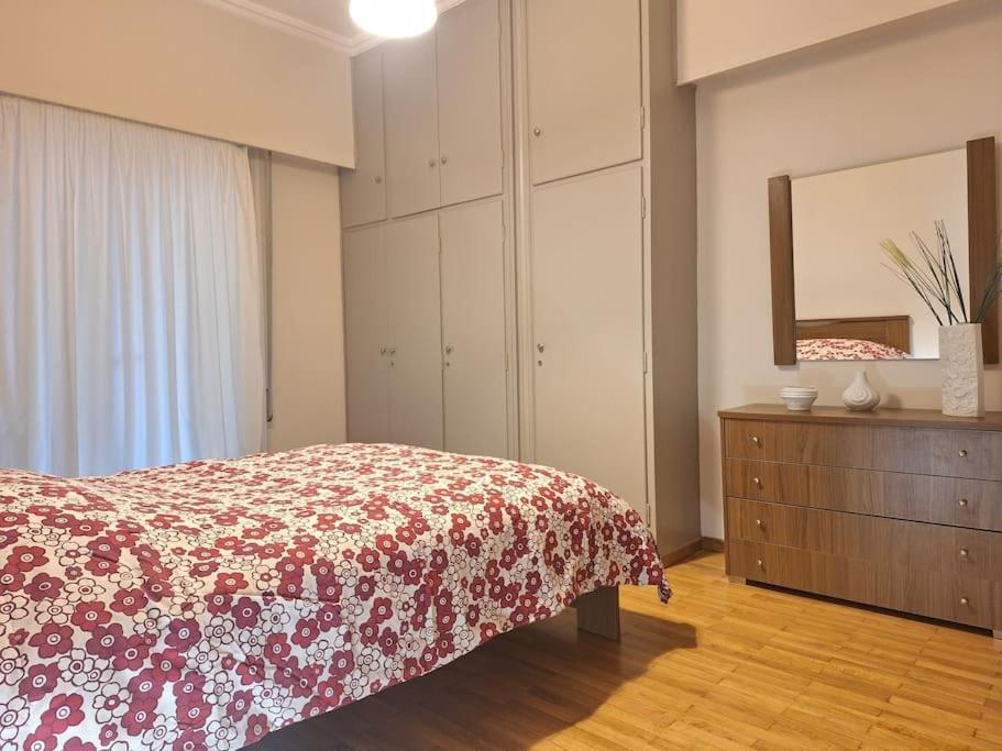 Carlito"S Apartment 1 Next To Metro Station Athén Kültér fotó